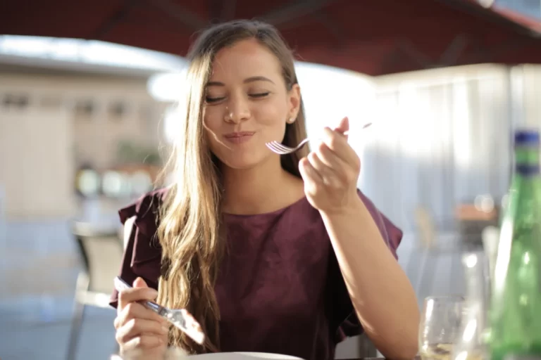 How Long After Tooth Extraction Can I Eat How Long After Tooth Extraction Can I Eat